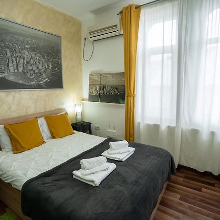 Central Old City Center Studio Universitate Coltea - Cav9 Boekarest Buitenkant foto