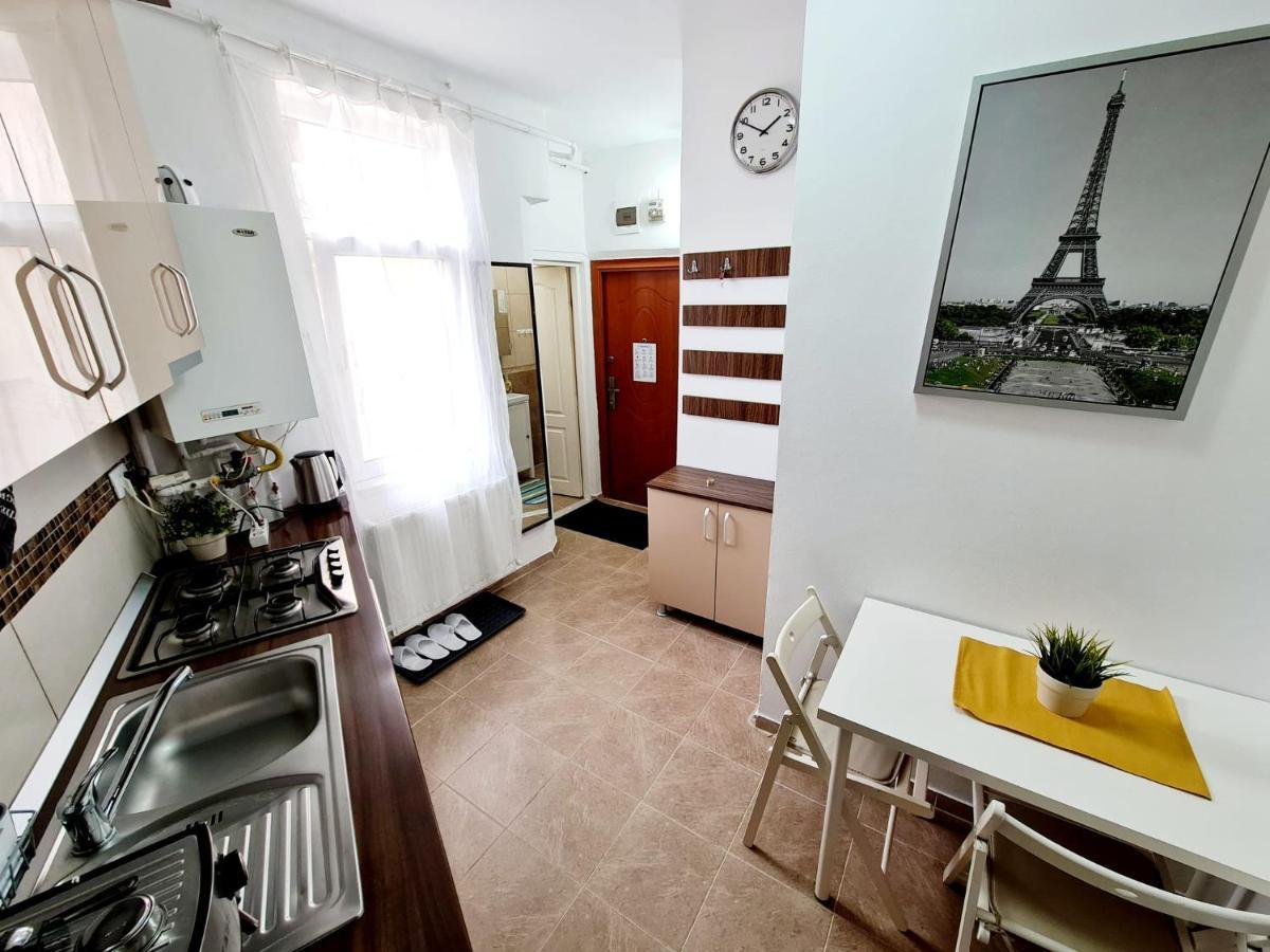 Central Old City Center Studio Universitate Coltea - Cav9 Boekarest Buitenkant foto