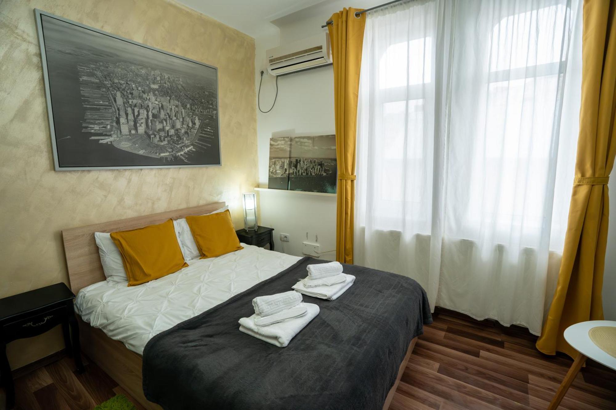 Central Old City Center Studio Universitate Coltea - Cav9 Boekarest Buitenkant foto