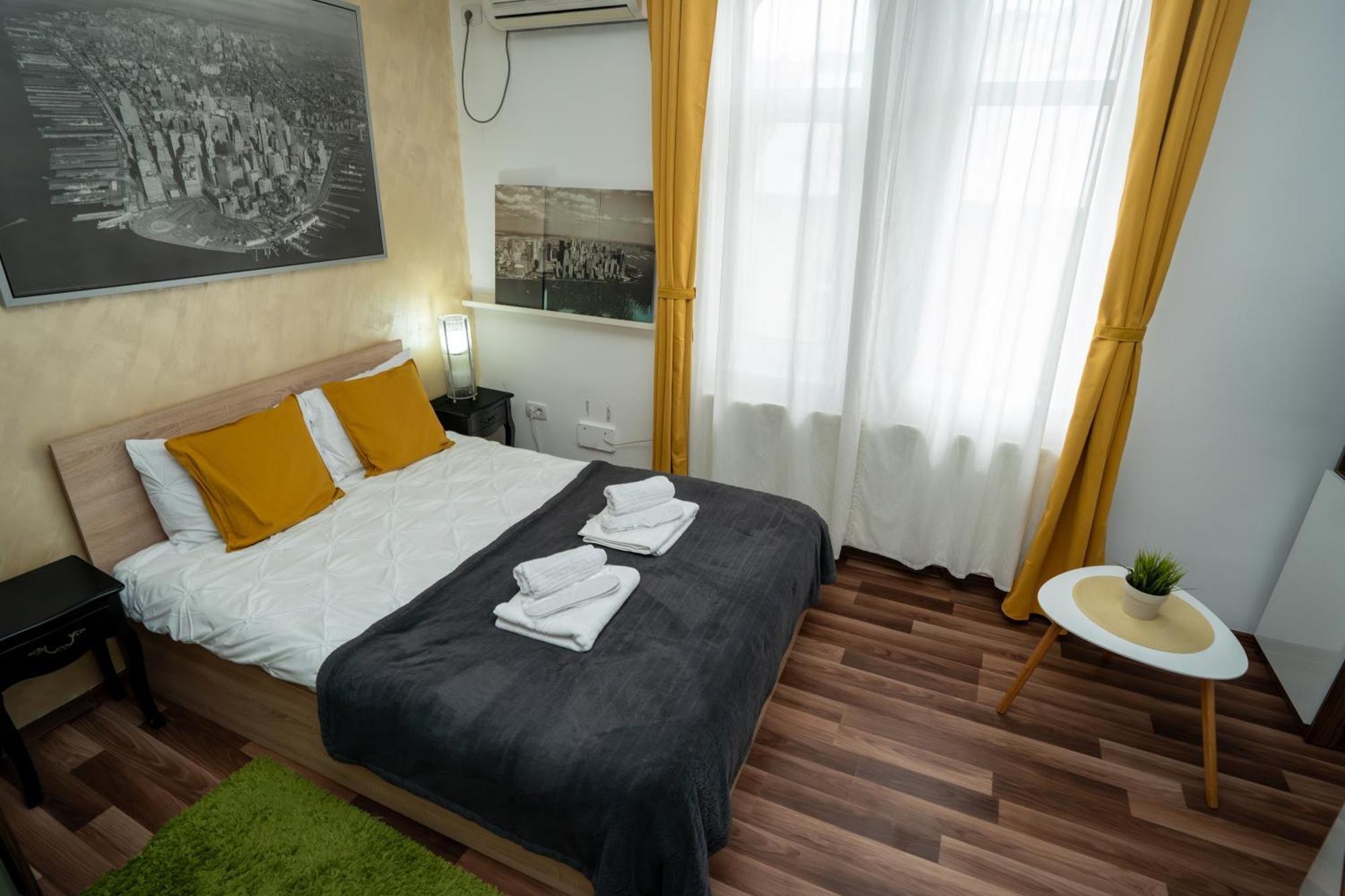 Central Old City Center Studio Universitate Coltea - Cav9 Boekarest Buitenkant foto